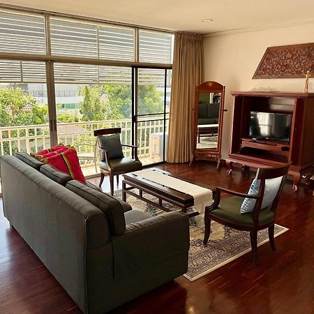 בנגקוק Samsen Suites Spacious 2Br Contemporary Thai Style מראה חיצוני תמונה