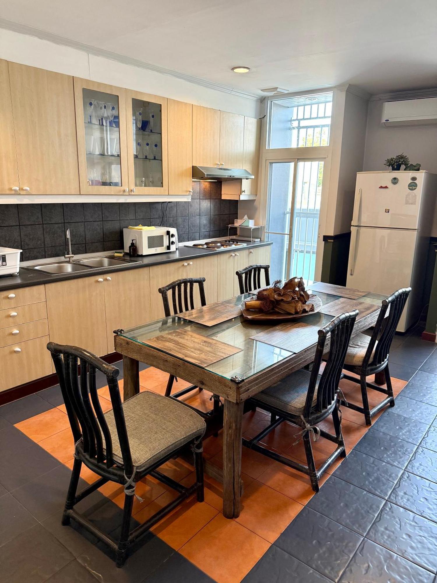 בנגקוק Samsen Suites Spacious 2Br Contemporary Thai Style מראה חיצוני תמונה