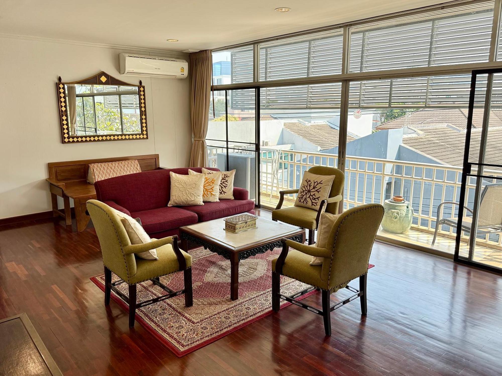 בנגקוק Samsen Suites Spacious 2Br Contemporary Thai Style מראה חיצוני תמונה