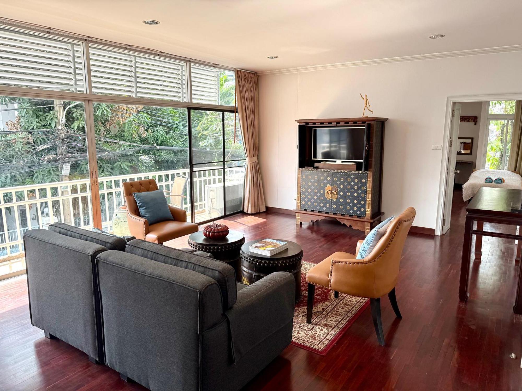 בנגקוק Samsen Suites Spacious 2Br Contemporary Thai Style מראה חיצוני תמונה
