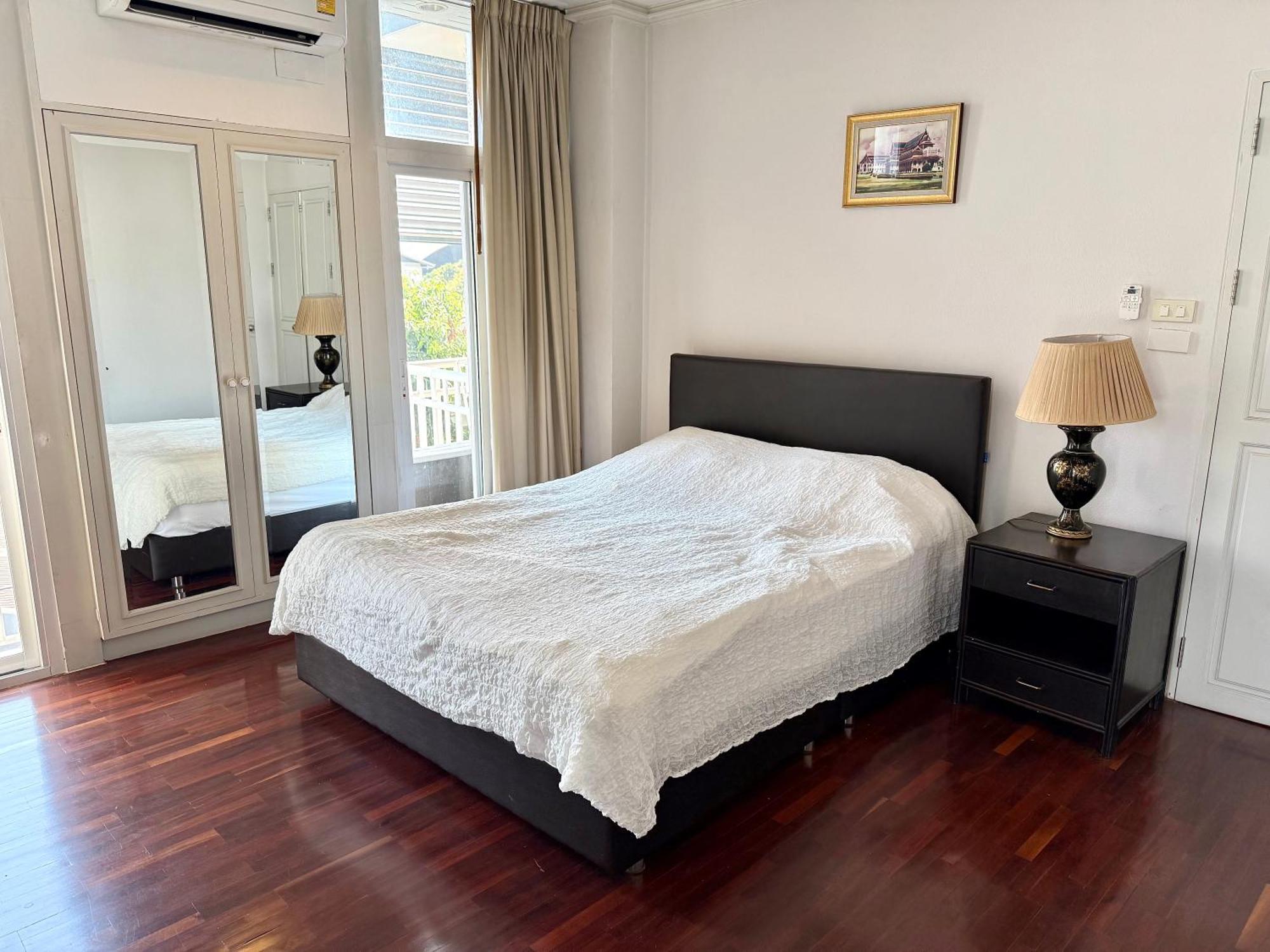 בנגקוק Samsen Suites Spacious 2Br Contemporary Thai Style מראה חיצוני תמונה